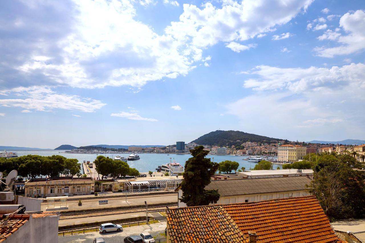 Luxury Apartment Olavia Rooftop Terrace & Seaview Split Buitenkant foto